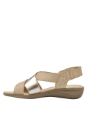 Sandalia casual de cuero beige para mujer, cómoda y versátil, adecuada para primavera y verano.