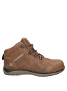 Zapato de seguridad camel con plantilla de Kevlar y puntera de composite para máxima protección.