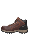 Calzado de seguridad café para hombre, con cordones fuertes y ojales reforzados para un ajuste seguro y estable.