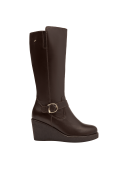 Bota marrón de cuero para mujer, perfecta para mantener los pies abrigados mientras complementa un estilo casual de invierno.