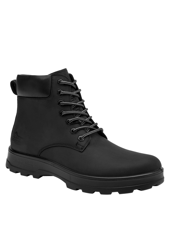 Botín de cuero camel para hombre, estilo casual, con caña media que ofrece soporte al tobillo y ajuste firme con cordones.