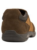 Zapato camel de cuero tipo mocasín para hombre, casual, sin cordones, ideal para uso diario y eventos semi-formales.