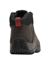 Botín marrón para hombre, estilo outdoor, ideal para terrenos difíciles, con puntera reforzada y cierre de cordones.