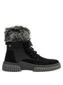 Calzado casual de cuero negro, para mujer, con diseño robusto y detalles que aseguran aislamiento térmico y comodidad.