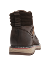 Botín marrón de cuero para hombre, estilo casual, con cordones robustos y ojales metálicos, ideal para moda urbana.