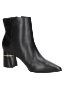 Botín casual de cuero negro para mujer, estructura cerrada hasta el tobillo, proporcionando comodidad y sofisticación.