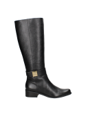 Bota negra de mujer, diseño elegante con correa decorativa y hebilla, ideal para mantener el calor en climas fríos.
