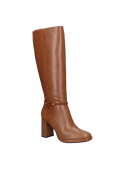 Bota de cuero camel para mujer, diseño clásico con caña alta y taco ancho, ideal para invierno y ocasiones casuales.