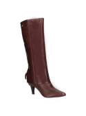 Bota de cuero café para mujer, estilo vestir, con caña alta y diseño elegante, ideal para ocasiones formales.
