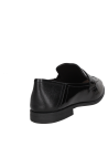 Mocasín de cuero negro para mujer, diseño sobrio con acabado texturizado, perfecto para ocasiones formales y casuales.