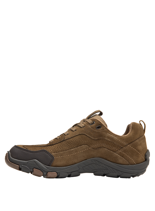 zapatilla camel de cuero para hombre con refuerzos protectores y ojales metálicos para mayor durabilidad. zapatilla camel de cuero para hombre con refuerzos protectores y ojales metálicos para mayor durabilidad.