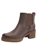 Elegante botín Chelsea café de cuero para mujer, con suela acanalada que mejora el agarre en superficies diversas.