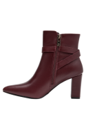 Botín casual burdeos de cuero para mujer, tacón cómodo y detalles modernos, ideal para eventos de otoño e invierno.