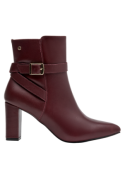 Elegante botín burdeos de cuero para mujer, con tacón ancho y cremallera oculta, perfecto para un look pulido.
