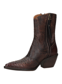Botín estilo vaquero de cuero café para mujer, con carácter vintage y tacón ancho que ofrece confort y soporte.