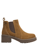 Calzado de cuero camel para mujer, estilo Chelsea, con suela robusta y plataforma dentada para mayor agarre.