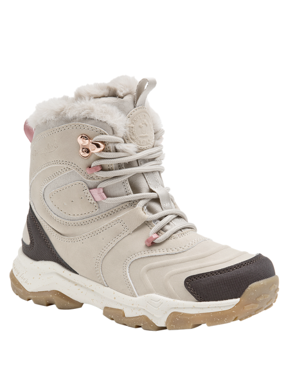 Bota beige decorada en el costado, combinando estética y funcionalidad sin comprometer su diseño robusto.