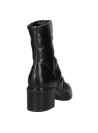 Botín casual de cuero negro para mujer, con puntera puntiaguda que aporta un aspecto estilizado y elegante.