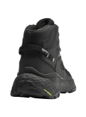Botín outdoor negro para hombre, suela gruesa con patrones de tracción pronunciados para mejor agarre.