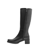 Bota negra de cuero de caña alta, robusta y estable, ideal para uso diario o eventos formales por su diseño refinado.
