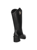 Bota vaquera de cuero negro con taco bloque, diseño estilizado y duradero, perfecta para eventos formales y casuales.