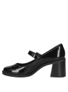 Calzado de cuero negro Mary Jane, ideal para eventos formales, combina con vestidos midi o faldas plisadas.