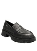Mocasín de cuero metalizado estilo charol para mujer, diseño clásico loafer con lengüeta prominente.