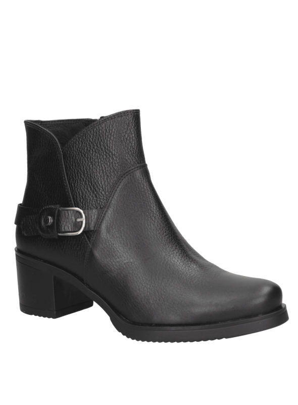 Botín de cuero negro para mujer con estilo atemporal, comodidad y protección contra el frío en temporadas frías.