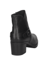 Elegante botín negro de cuero para mujer, cierre discreto y tacón cómodo, adecuado para otoño e invierno.