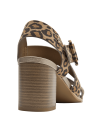 Sandalia de cuero en animal print para mujer, con correa trasera ajustable mediante hebilla lateral clásica.