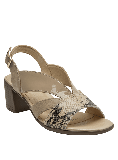 Sandalia de cuero beige para mujer, estilo casual, ideal para salidas veraniegas con comodidad y frescura.