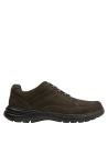 Zapato de cuero gamuzado para hombre, estilo casual con forro textil y diseño aventurero.