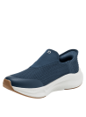 zapatilla azul deportiva para mujer de estilo minimalista, sin cordones, con diseño textil ligero y costuras visibles