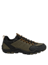 Zapatilla verde de hombre con caña de 5.7 cm, diseño resistente para enfrentar retos diarios.