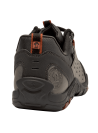 detalle de la zapatilla outdoor de hombre en material textil y sintético con punta redonda
