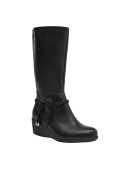Bota de cuero negra para mujer, casual y cómoda, con altura de caña que ofrece calidez en invierno.