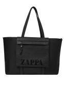 Tote negro moderno, nombre distintivo en el bolsillo, práctico para trabajo o estudio.