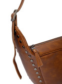 Bandolera camel casual para mujer, material PU suave con remaches decorativos en los costados.