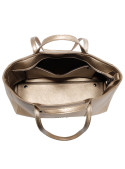 bolso tote dorado con asas largas, perfecto para llevar al hombro.