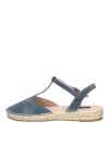 Calzado casual de mujer en cuero azul grisáceo con diseño clásico y suela de yute.