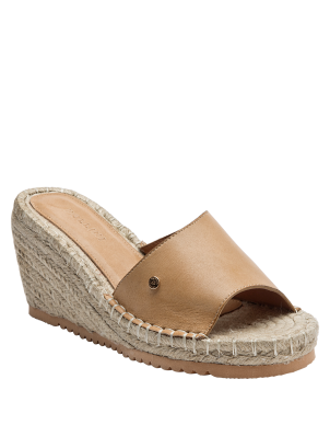 	Sandalia Cuero Mujer