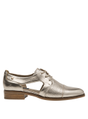 Oxford dorado metálico para mujer, cuero con perforaciones, estilo casual chic versátil y sofisticado.
