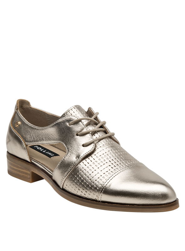 Zapato oxford de cuero dorado femenino, diseño moderno con cordones dorados y patrón perforado.