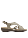 Sandalia casual de cuero beige, perfecta para ocasiones informales y estilo relajado.