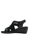 Sandalia de mujer en cuero negro, plataforma con cuña para mayor comodidad.