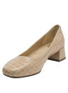 Zapato de cuero beige para mujer, diseño elegante con textura de cocodrilo, ideal para atuendos formales.