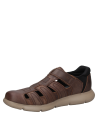Sandalia de cuero café oscuro con correas entrelazadas y cierre de velcro para hombre, estilo casual.