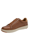 calzado casual masculino en cuero café, suela beige contrastante para un look elegante y cómodo.