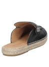Alpargata femenina de cuero negro, estilo natural chic con suela de esparto clásica.