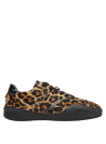 zapatilla de cuero animal print, estilo versátil para eventos creativos y reuniones casuales